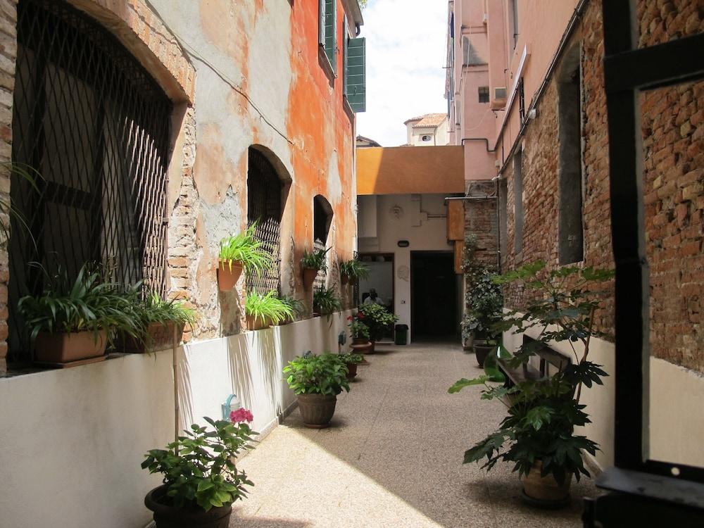 Hotel Antica Raffineria Venedig Exterior foto